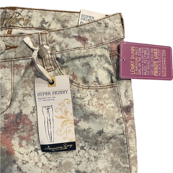 American Rag Splatter Dyed Capri Jeans - Picture 8 of 8